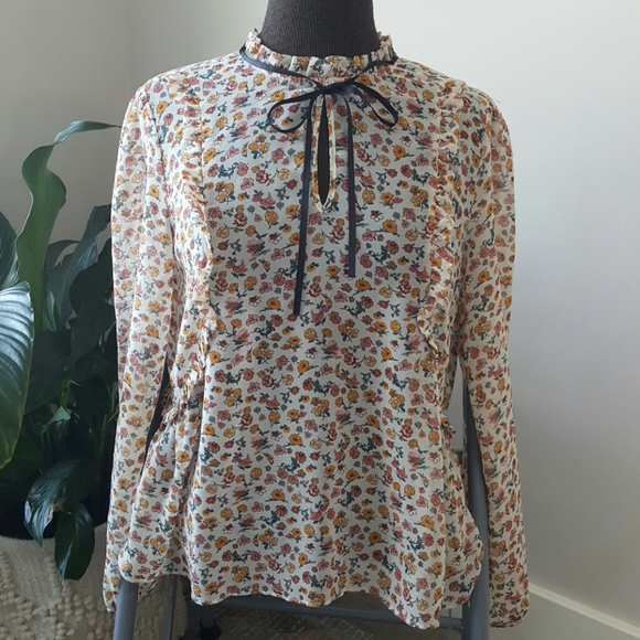 STRADIVARIUS Ruffle Floral Blouse- Large - Picture 1 of 8